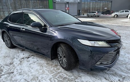 Toyota Camry, 2018 год, 2 680 000 рублей, 2 фотография