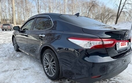 Toyota Camry, 2018 год, 2 680 000 рублей, 4 фотография