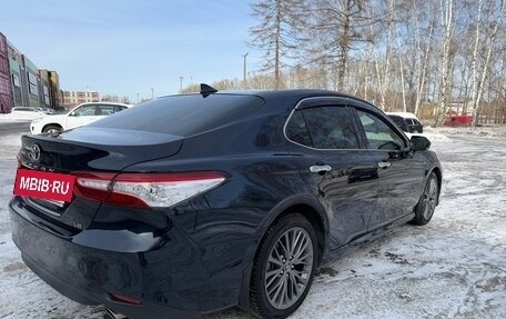 Toyota Camry, 2018 год, 2 680 000 рублей, 10 фотография