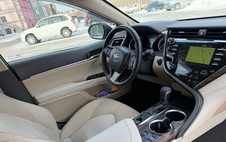 Toyota Camry, 2018 год, 2 680 000 рублей, 11 фотография