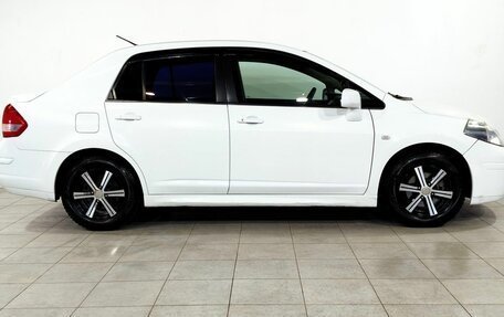 Nissan Tiida, 2011 год, 750 000 рублей, 4 фотография