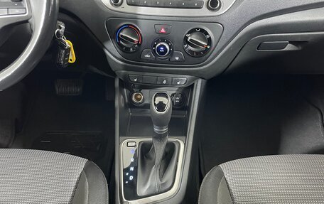 Hyundai Solaris II рестайлинг, 2018 год, 1 399 000 рублей, 14 фотография