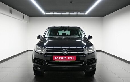 Volkswagen Touareg III, 2013 год, 2 095 000 рублей, 3 фотография