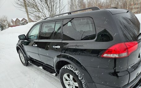 Mitsubishi Pajero Sport II рестайлинг, 2015 год, 2 890 000 рублей, 7 фотография