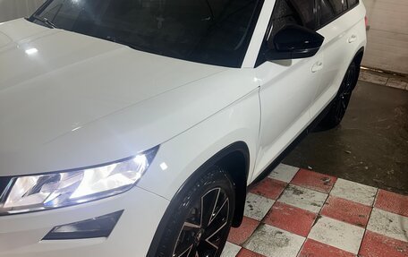 Skoda Kodiaq I, 2020 год, 2 600 000 рублей, 2 фотография