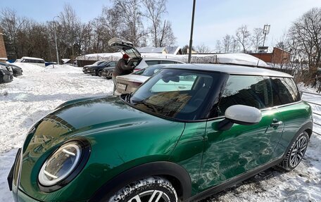 MINI Hatch, 2024 год, 4 650 000 рублей, 4 фотография