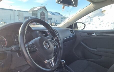 Volkswagen Jetta VI, 2011 год, 1 150 000 рублей, 12 фотография