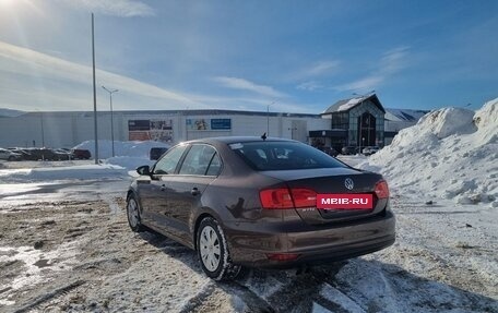 Volkswagen Jetta VI, 2011 год, 1 150 000 рублей, 2 фотография