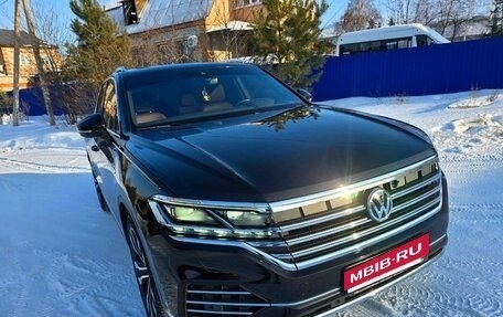 Volkswagen Touareg III, 2021 год, 6 430 000 рублей, 3 фотография