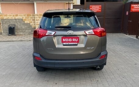 Toyota RAV4, 2013 год, 1 750 000 рублей, 6 фотография
