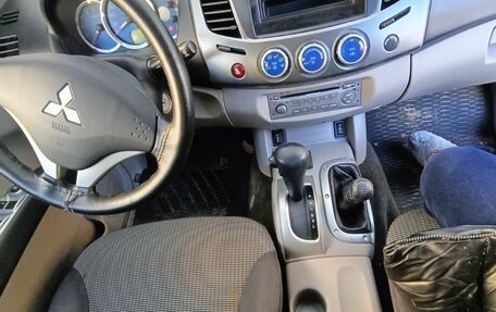 Mitsubishi L200 IV рестайлинг, 2007 год, 1 000 000 рублей, 11 фотография