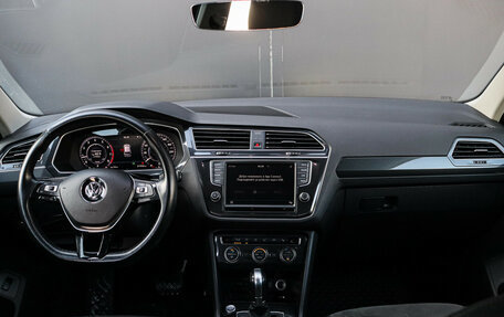 Volkswagen Tiguan II, 2017 год, 1 920 000 рублей, 11 фотография