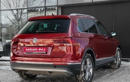 Volkswagen Tiguan II, 2017 год, 1 920 000 рублей, 4 фотография