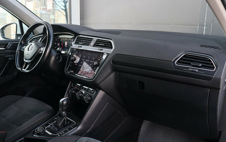 Volkswagen Tiguan II, 2018 год, 2 939 000 рублей, 7 фотография