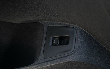 Volkswagen Tiguan II, 2018 год, 2 939 000 рублей, 16 фотография