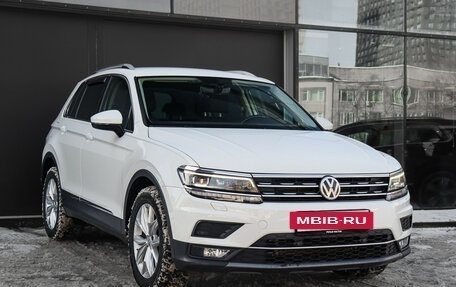 Volkswagen Tiguan II, 2018 год, 2 939 000 рублей, 3 фотография