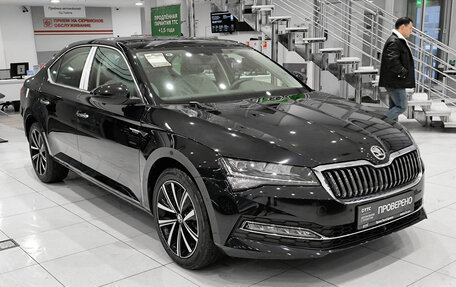 Skoda Superb III рестайлинг, 2025 год, 3 250 000 рублей, 3 фотография