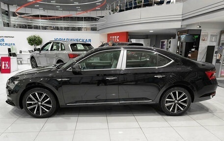 Skoda Superb III рестайлинг, 2025 год, 3 250 000 рублей, 10 фотография