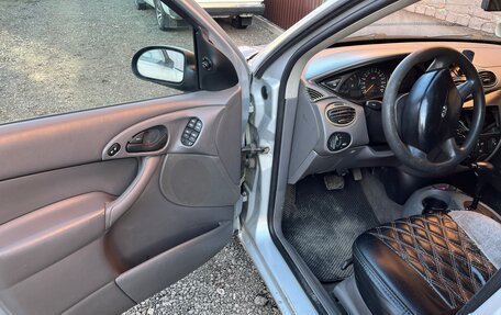 Ford Focus IV, 2001 год, 225 000 рублей, 1 фотография