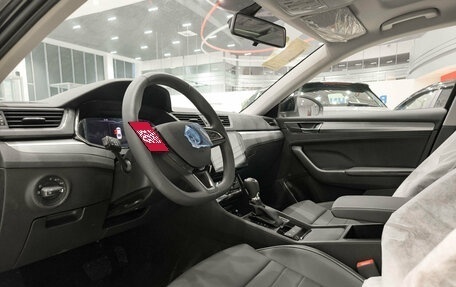 Skoda Superb III рестайлинг, 2025 год, 3 250 000 рублей, 20 фотография