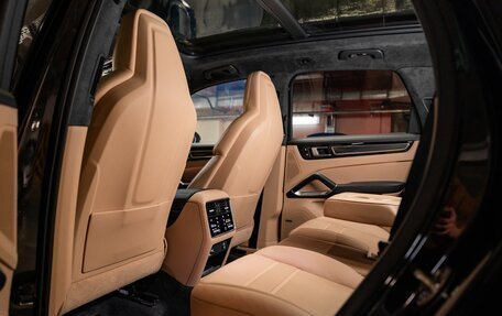 Porsche Cayenne III, 2021 год, 17 000 000 рублей, 21 фотография