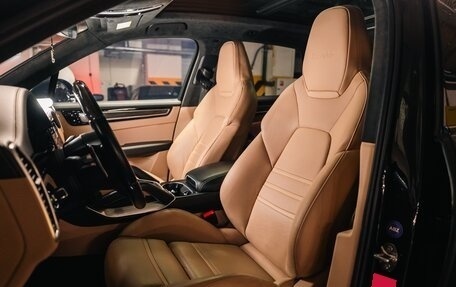 Porsche Cayenne III, 2021 год, 17 000 000 рублей, 16 фотография