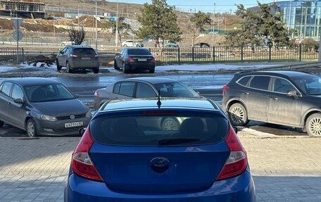 Hyundai Solaris II рестайлинг, 2011 год, 670 000 рублей, 4 фотография