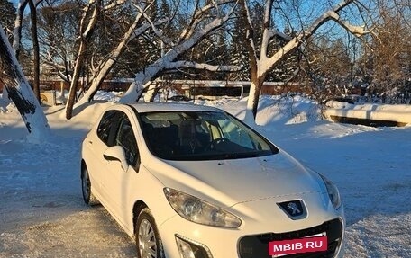 Peugeot 308 II, 2011 год, 700 000 рублей, 2 фотография