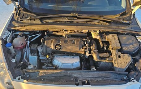 Peugeot 308 II, 2011 год, 700 000 рублей, 14 фотография