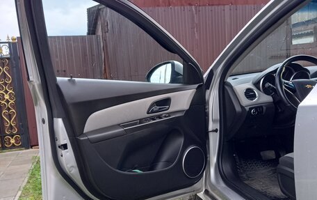 Chevrolet Cruze II, 2012 год, 830 000 рублей, 7 фотография