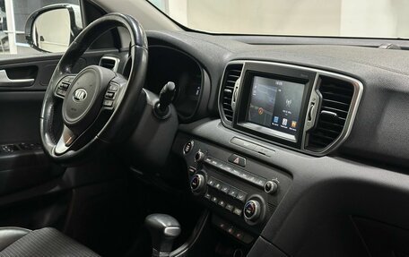 KIA Sportage IV рестайлинг, 2017 год, 2 399 900 рублей, 9 фотография