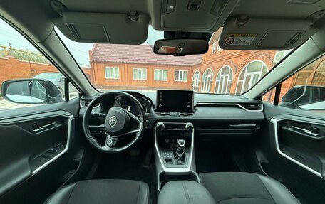 Toyota RAV4, 2022 год, 2 830 000 рублей, 11 фотография