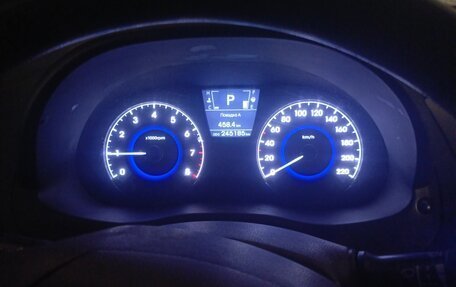 Hyundai Solaris II рестайлинг, 2011 год, 670 000 рублей, 6 фотография