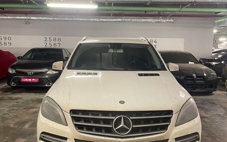 Mercedes-Benz M-Класс, 2014 год, 2 900 000 рублей, 1 фотография