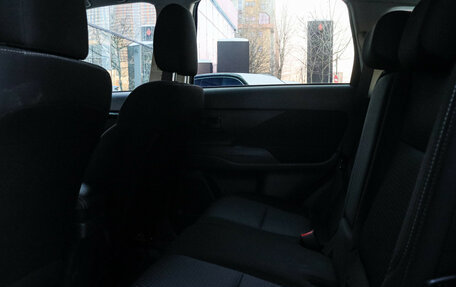 Mitsubishi Outlander III рестайлинг 3, 2019 год, 2 350 000 рублей, 8 фотография