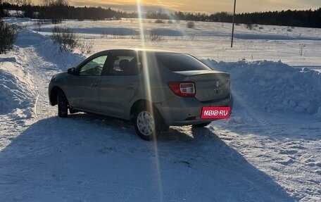 Renault Logan II, 2015 год, 870 000 рублей, 6 фотография