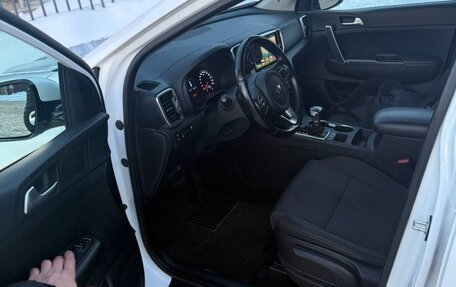 KIA Sportage IV рестайлинг, 2018 год, 2 000 000 рублей, 6 фотография