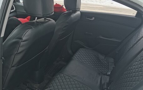 Hyundai Solaris II рестайлинг, 2018 год, 810 000 рублей, 3 фотография