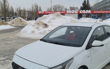 Hyundai Solaris II рестайлинг, 2018 год, 810 000 рублей, 2 фотография