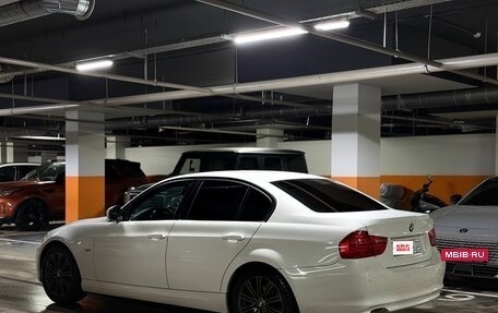 BMW 3 серия, 2011 год, 1 200 000 рублей, 3 фотография