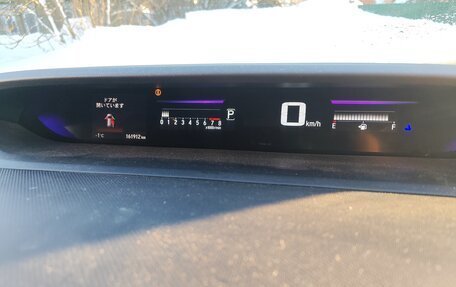 Honda Stepwgn IV, 2015 год, 2 000 000 рублей, 9 фотография