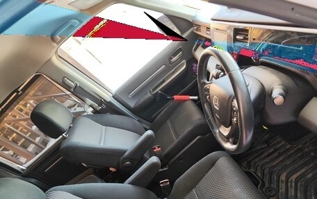 Honda Stepwgn IV, 2015 год, 2 000 000 рублей, 8 фотография