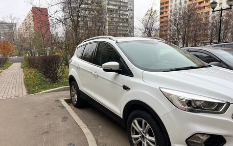 Ford Kuga III, 2018 год, 2 050 000 рублей, 1 фотография