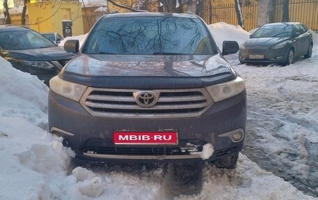 Toyota Highlander III, 2012 год, 1 300 000 рублей, 1 фотография