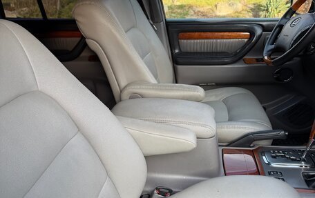 Lexus LX II, 2004 год, 1 800 000 рублей, 7 фотография