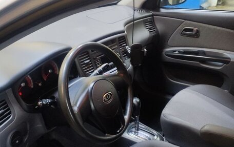 KIA Rio II, 2011 год, 690 000 рублей, 10 фотография