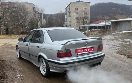 BMW 3 серия, 1993 год, 670 000 рублей, 7 фотография