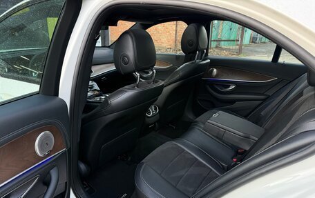 Mercedes-Benz E-Класс, 2016 год, 2 950 000 рублей, 14 фотография