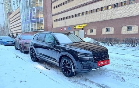 Volkswagen Touareg III, 2018 год, 7 300 000 рублей, 2 фотография