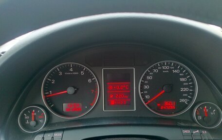 Audi A4, 2005 год, 850 000 рублей, 7 фотография